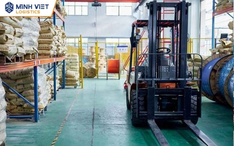 Đánh giá hạ tầng phục vụ hoạt động kho xưởng trước khi thuê